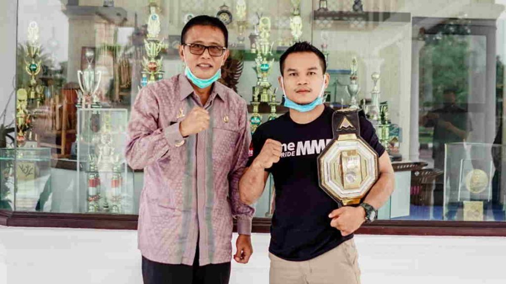 Bersilaturahmi dengan Juara Nasional MMA Asal Rancah Ciamis, Bupati: Kami Bangga