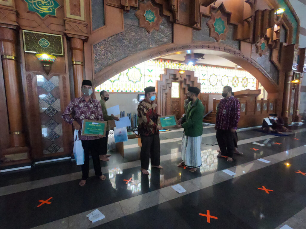 Masjid Ikomah UIN Bandung Raih Juara Lomba Website Masjid Pusdai Jawa Barat